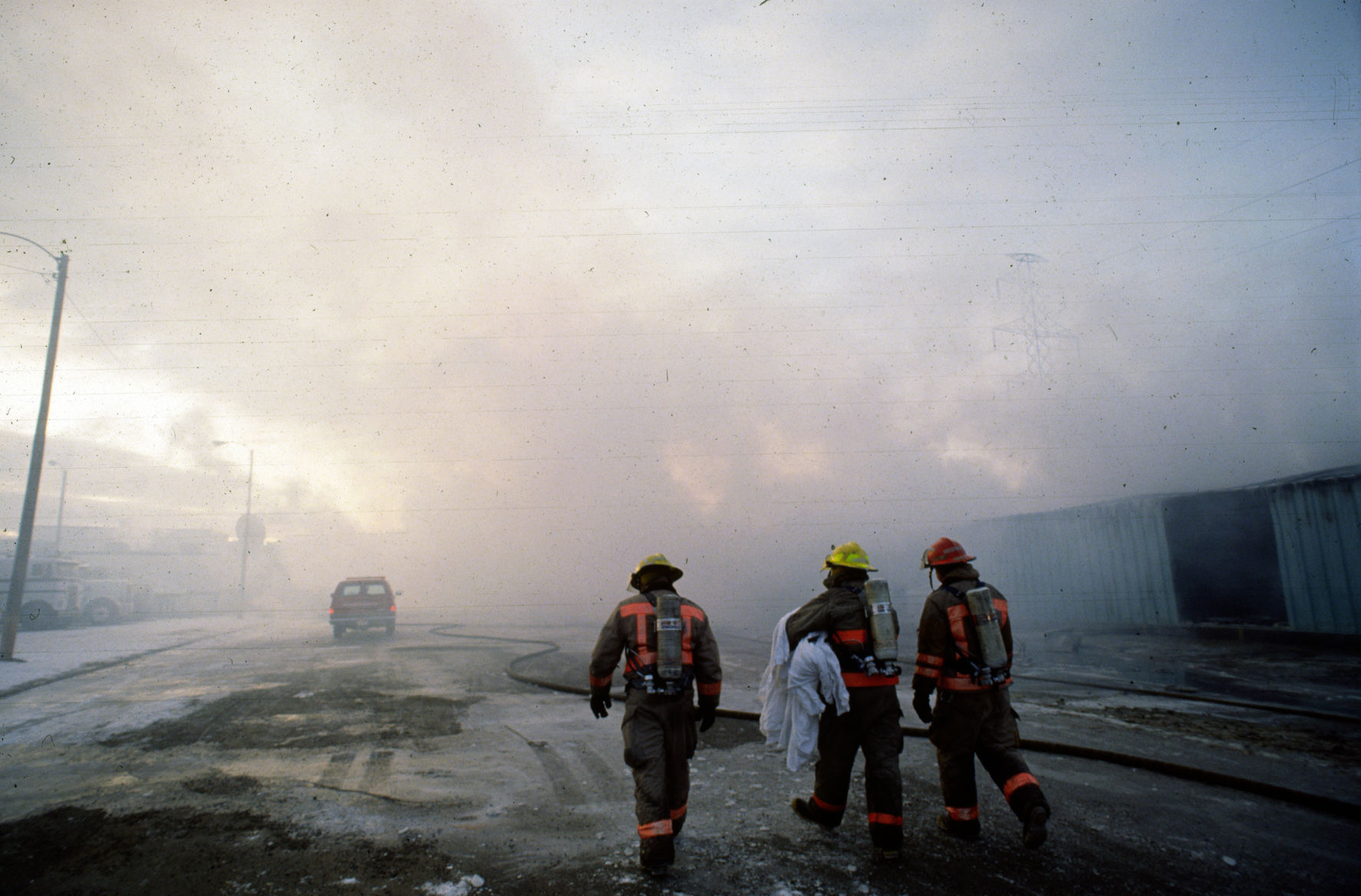 Billings firefighters at plane crash site, Dec. 19, 1992